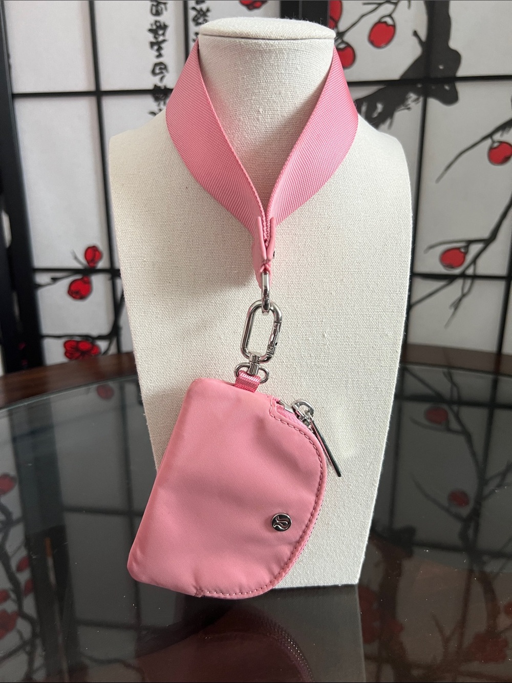 lululemon athletica Pink Detachable Card & Key Pouch with wide strap 7” drop - Picture 2 of 6